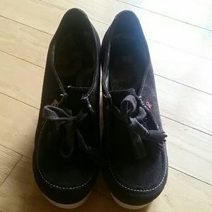 BC Footwear brown suede wedges